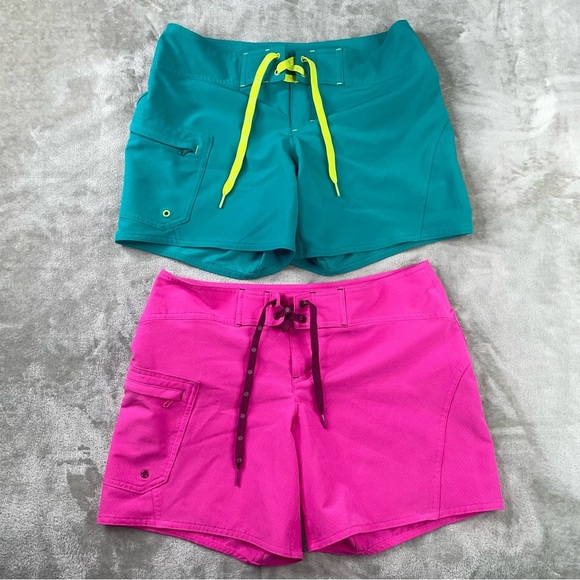 Athleta Pants - Athleta Turquoise and Magenta Board Shorts Size 2